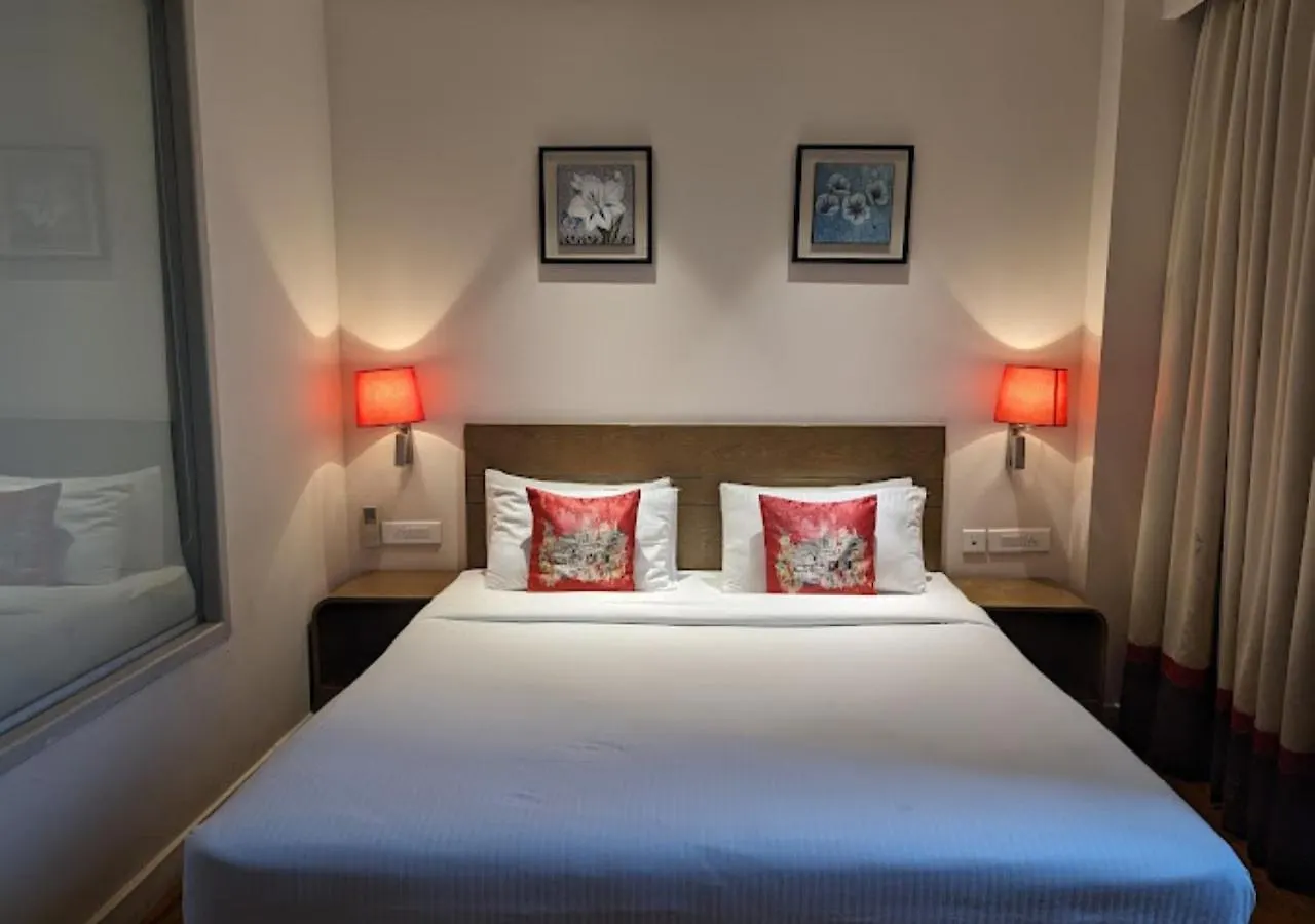Hotel Le Lotus Grand Kakarmatha