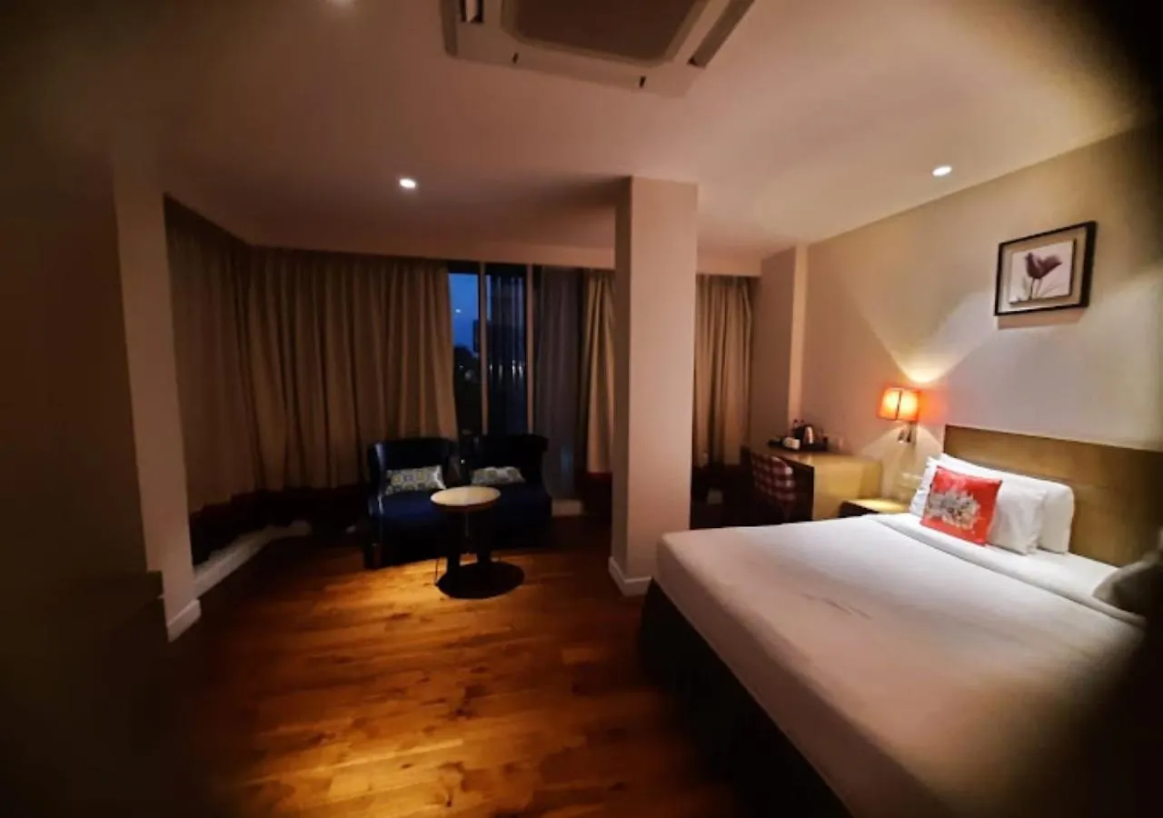 Hotel Le Lotus Grand Kakarmatha 3*,